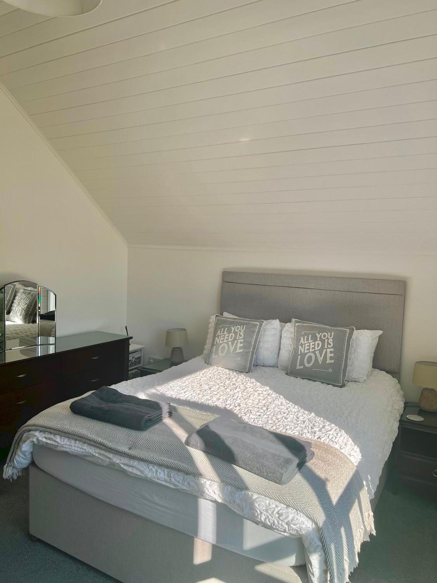 Nola Lodge Cirencester Εξωτερικό φωτογραφία