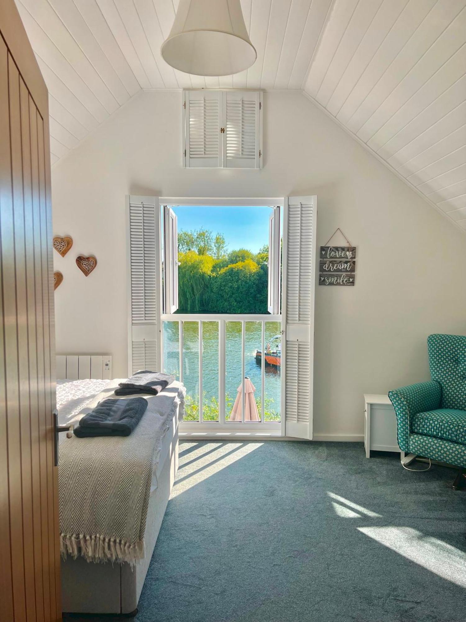 Nola Lodge Cirencester Εξωτερικό φωτογραφία