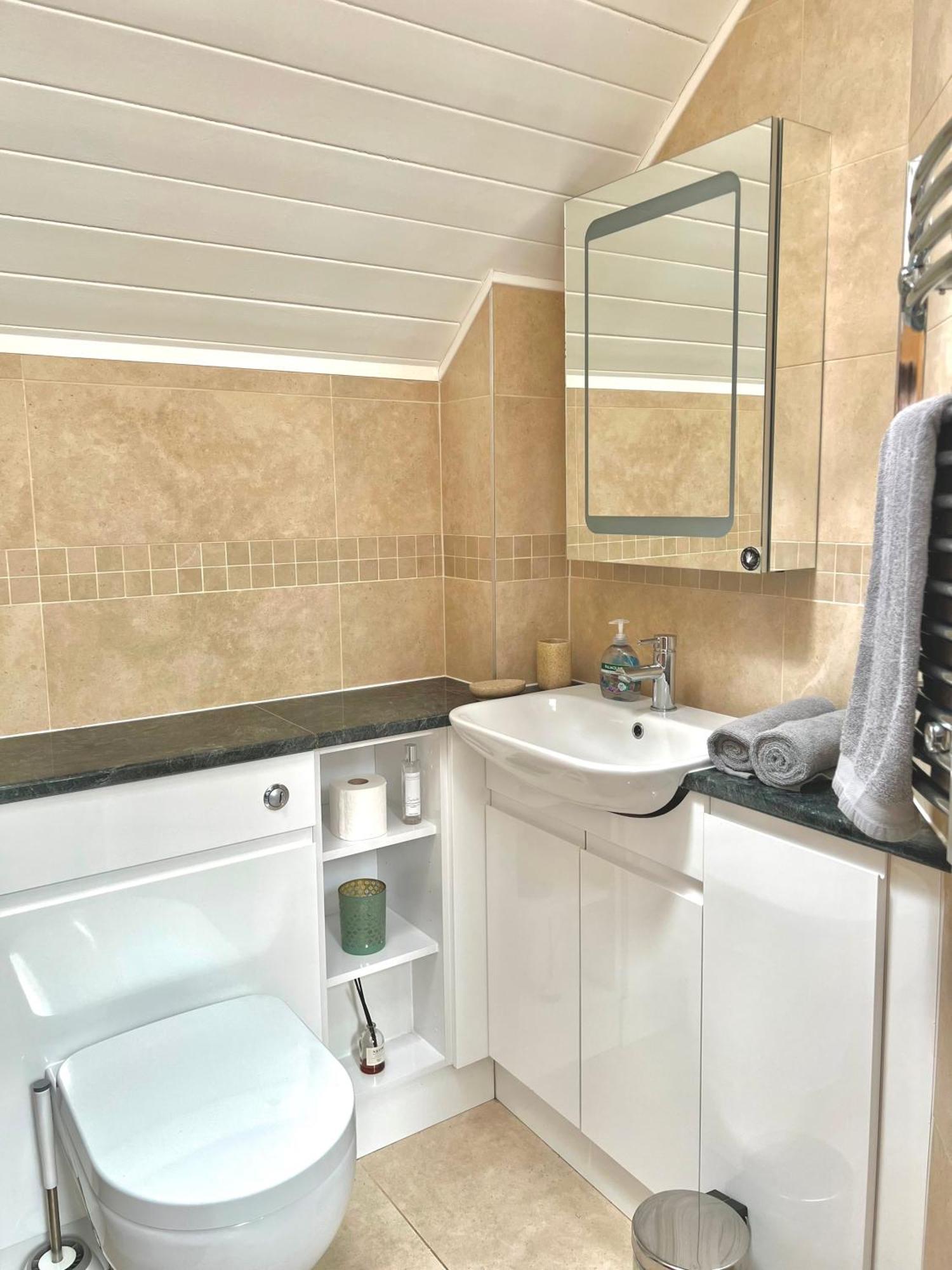 Nola Lodge Cirencester Εξωτερικό φωτογραφία